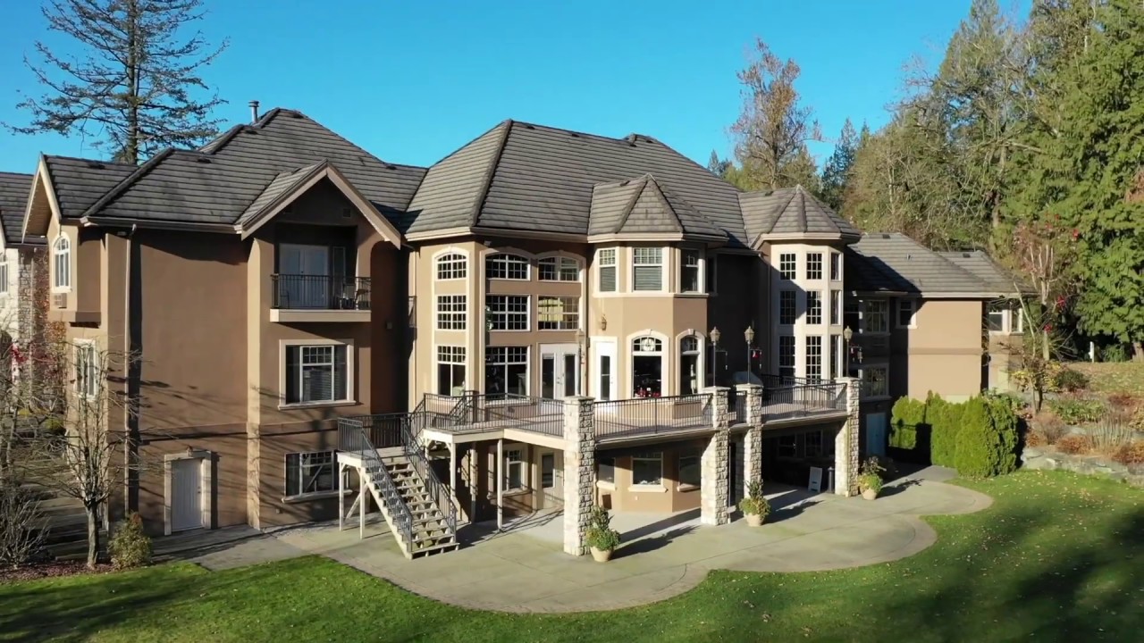 different types of houses in Abbotsford
